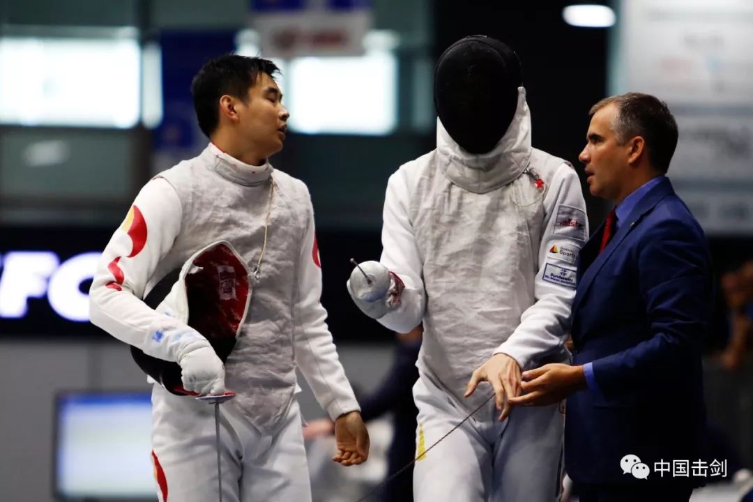 28圈竞技-击剑总决赛，关中玄武队与皖南闪电队强势横扫，VAR改判成焦点！团队防守值得称道的简单介绍