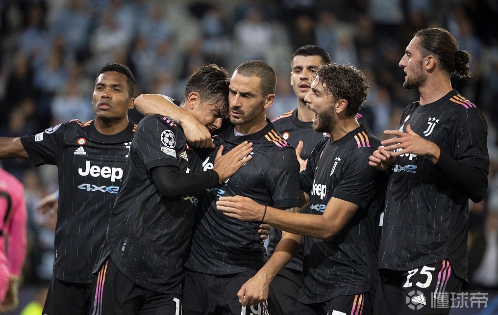 28圈竞技- 那不勒斯训练开放日，今晚造点机会引欢呼，德甲在即，团队化学反应显著