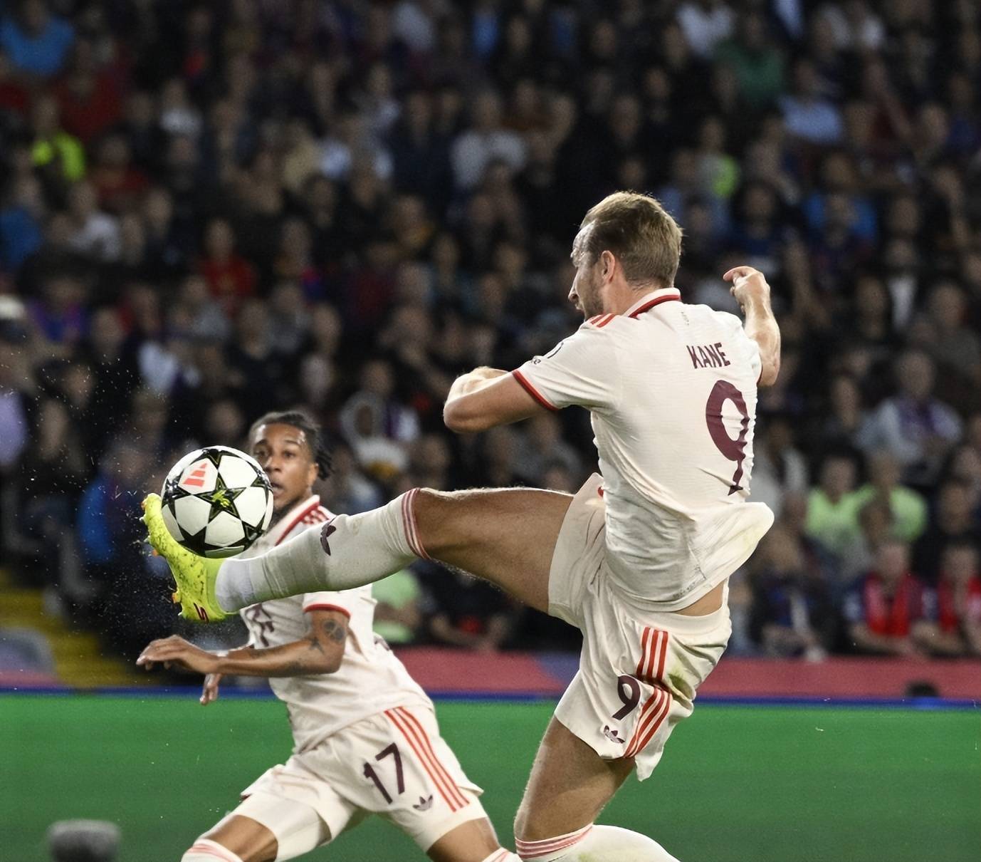 凯恩迎来十赛季高光表现,利物浦球迷沸腾!的简单介绍 凯恩迎来十赛季高光表现,利物浦球迷沸腾!的简单介绍