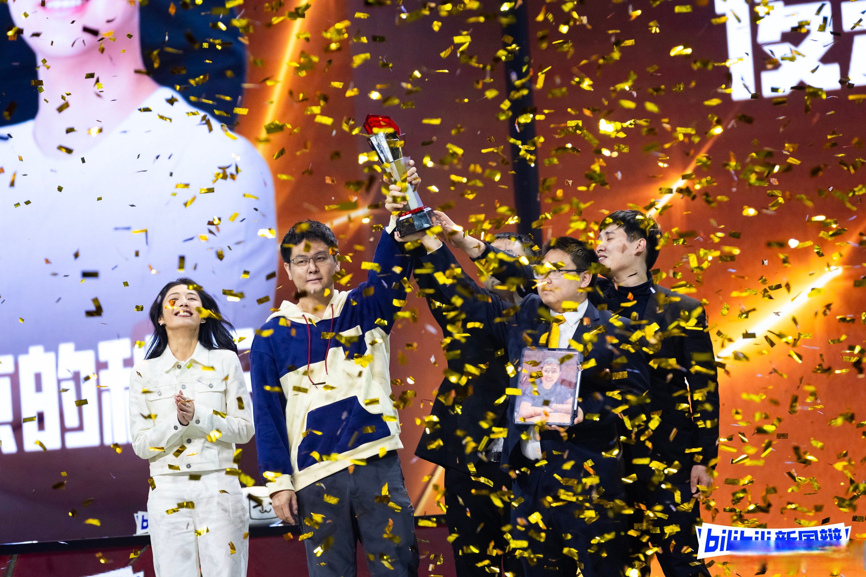 28圈竞技-关于Ming回归赛场，回归赛场首场状态亮眼，加拿大队观众沸腾！的信息